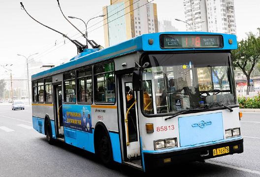 Photo of Beiging Trolly Bus by Ole Bendik Kvisberg at Wikimedia Commons.