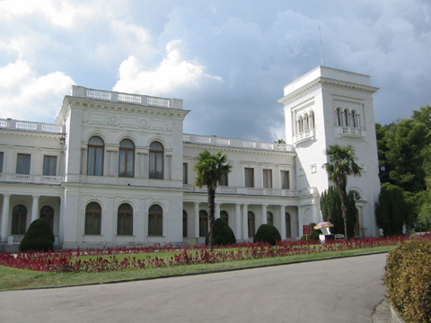 Livadia Palace, photo courtesy of Wikimedia Commons.