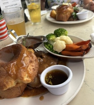 King's Head in Santa Monica. Photo courtesy of the author.